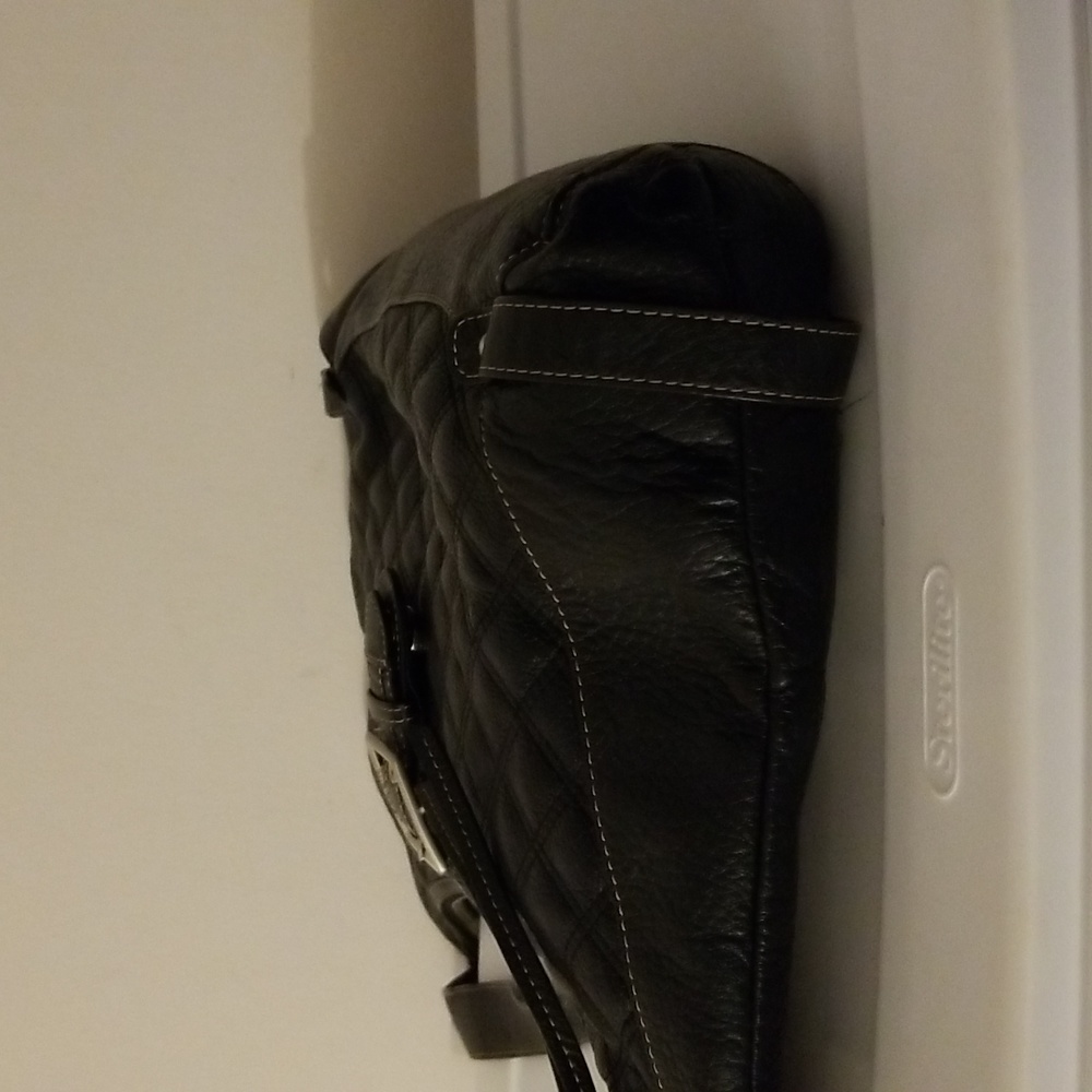 The Sak Vintage Black Quilted Leather Shoulder Bag with Color Buckle Hobo style - Picture 8 of 11